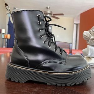 Dr. Martens Boots Air Wair